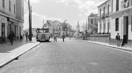 Plaza de Capuchinos y arranque de Alameda de Capuchinos.  Abril de 1959. Málaga, España.