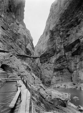 Desfiladero de los Gaitanes y Caminito del Rey (Málaga, España). Fondo Bienvenido-Arenas 01